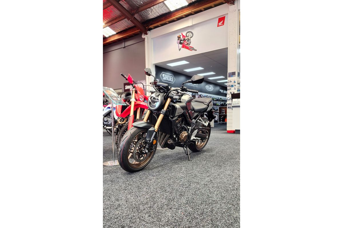 2025 Honda CB650R E-CLUTCH