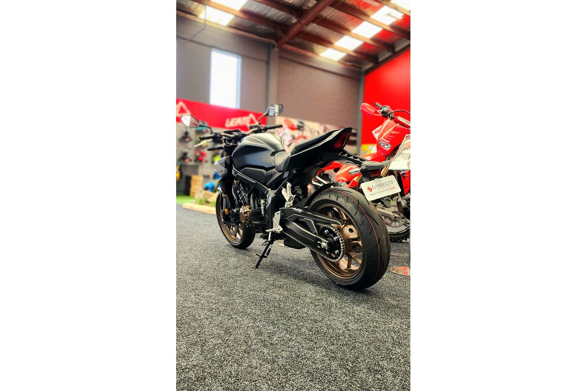 2025 Honda CB650R E-CLUTCH