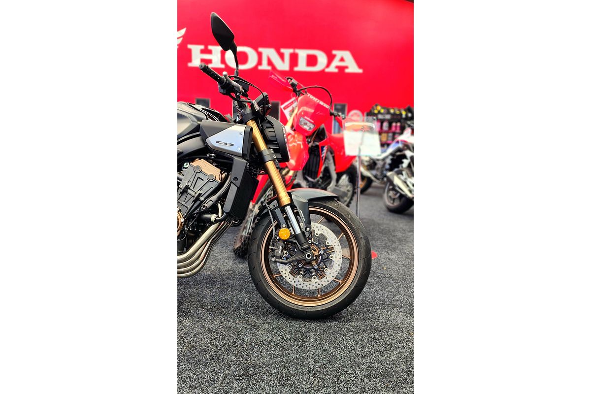 2025 Honda CB650R E-CLUTCH