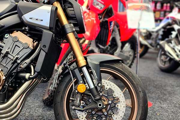 2025 Honda CB650R E-CLUTCH