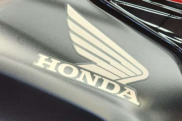 2025 Honda CB650R E-CLUTCH