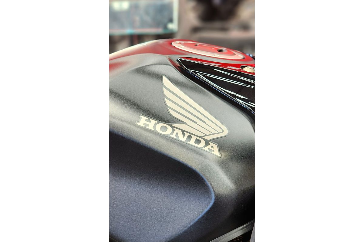 2025 Honda CB650R E-CLUTCH