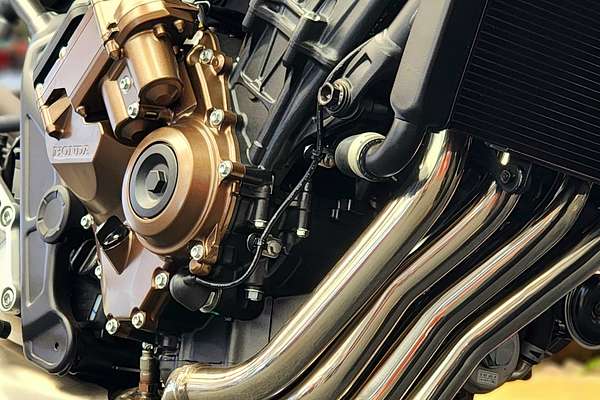 2025 Honda CB650R E-CLUTCH
