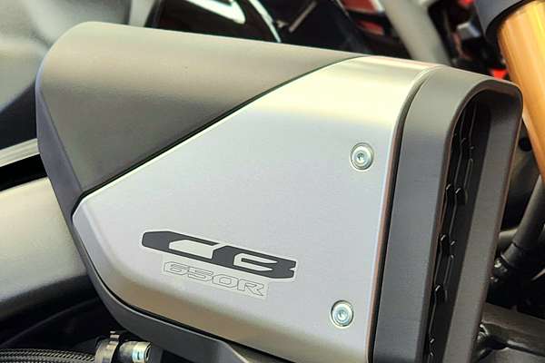 2025 Honda CB650R E-CLUTCH