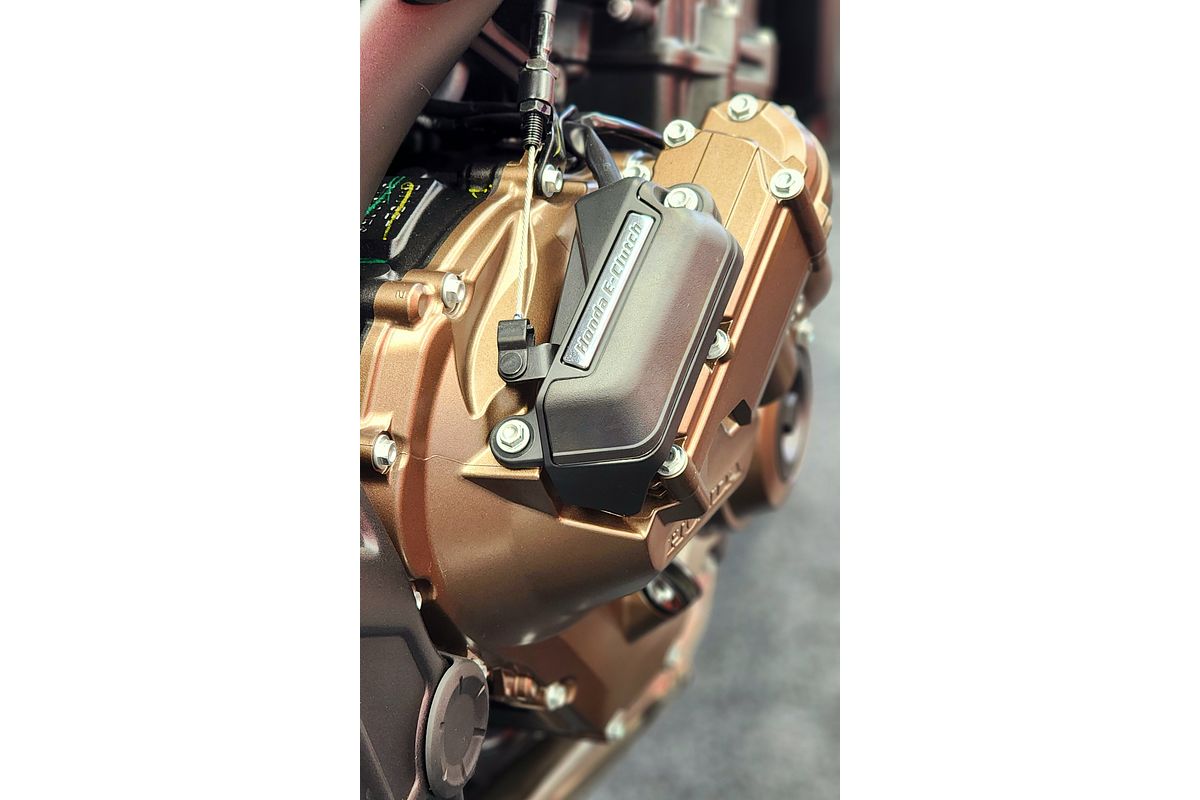 2025 Honda CB650R E-CLUTCH