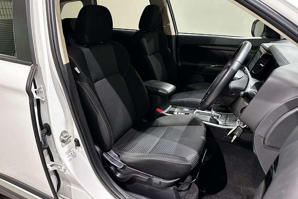 2020 Mitsubishi Outlander ES ADAS ZL