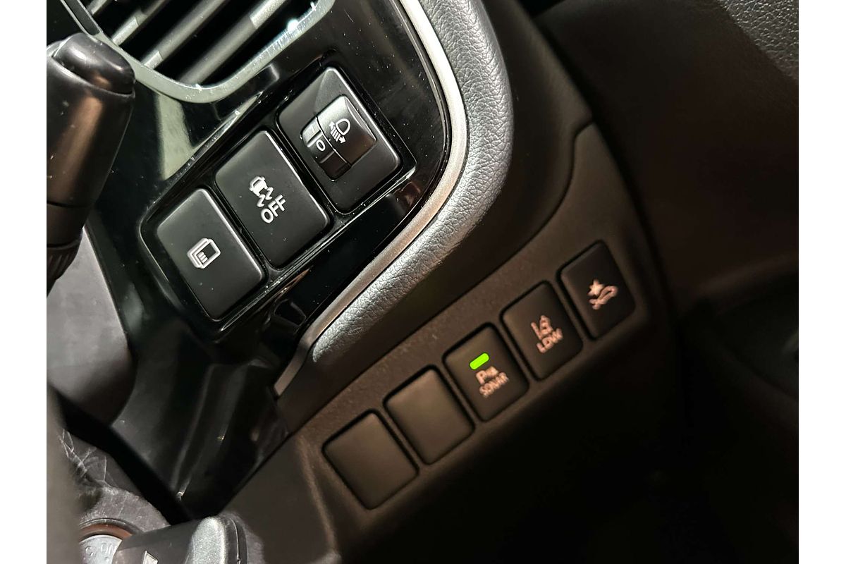 2020 Mitsubishi Outlander ES ADAS ZL