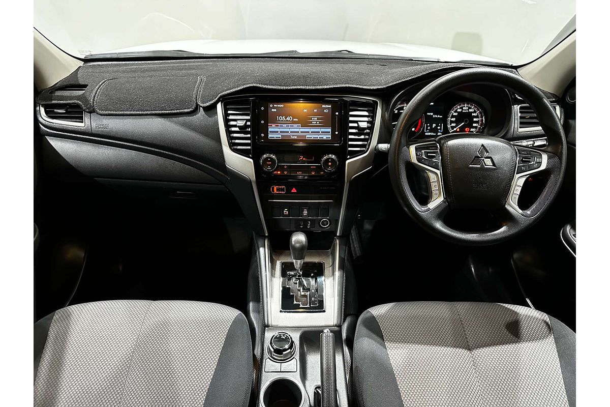2022 Mitsubishi Triton GLX+ MR 4X4