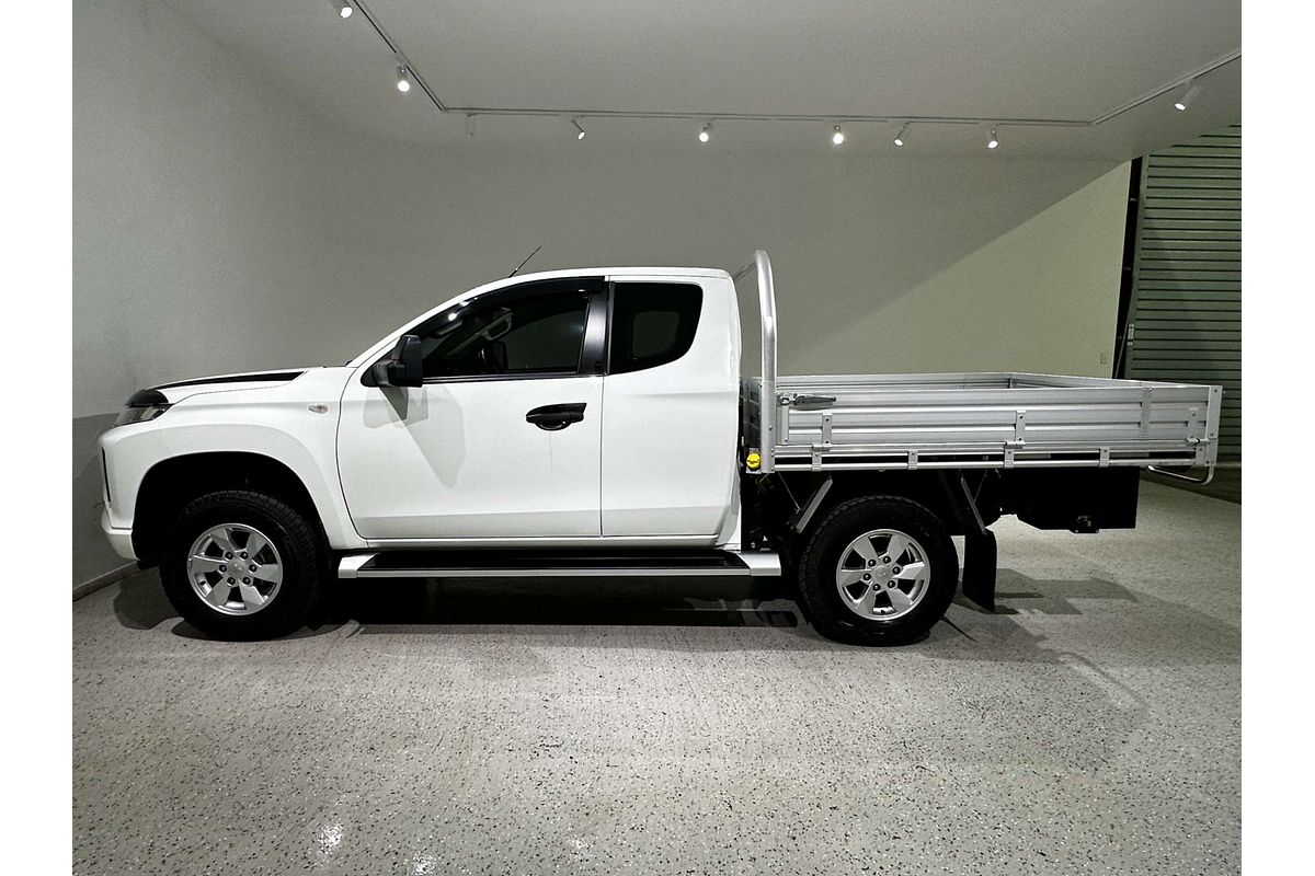 2022 Mitsubishi Triton GLX+ MR 4X4