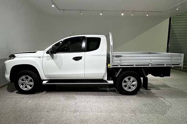 2022 Mitsubishi Triton GLX+ MR 4X4