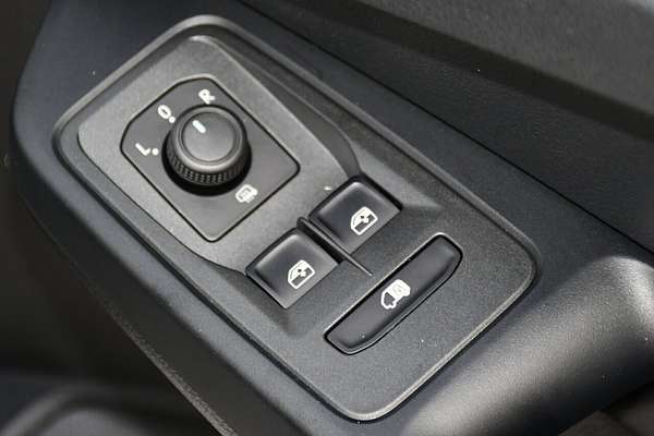 2025 Volkswagen Caddy TSI220 5 SWB