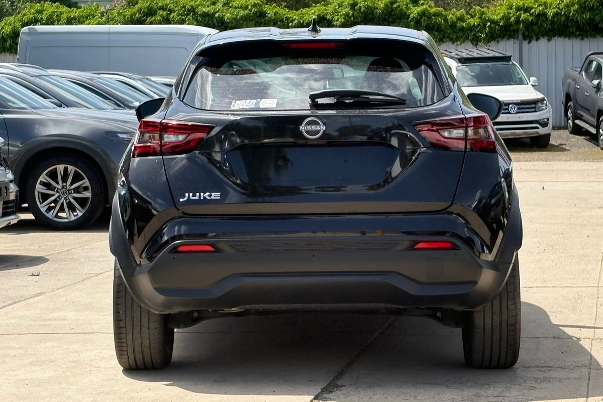 2023 Nissan JUKE ST-L F16