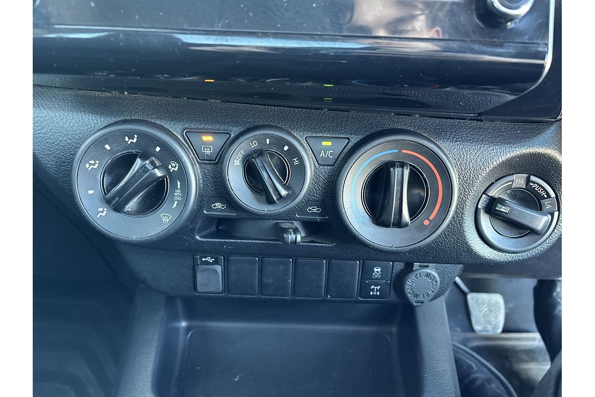 2023 Toyota Hilux SR GUN126R 4X4