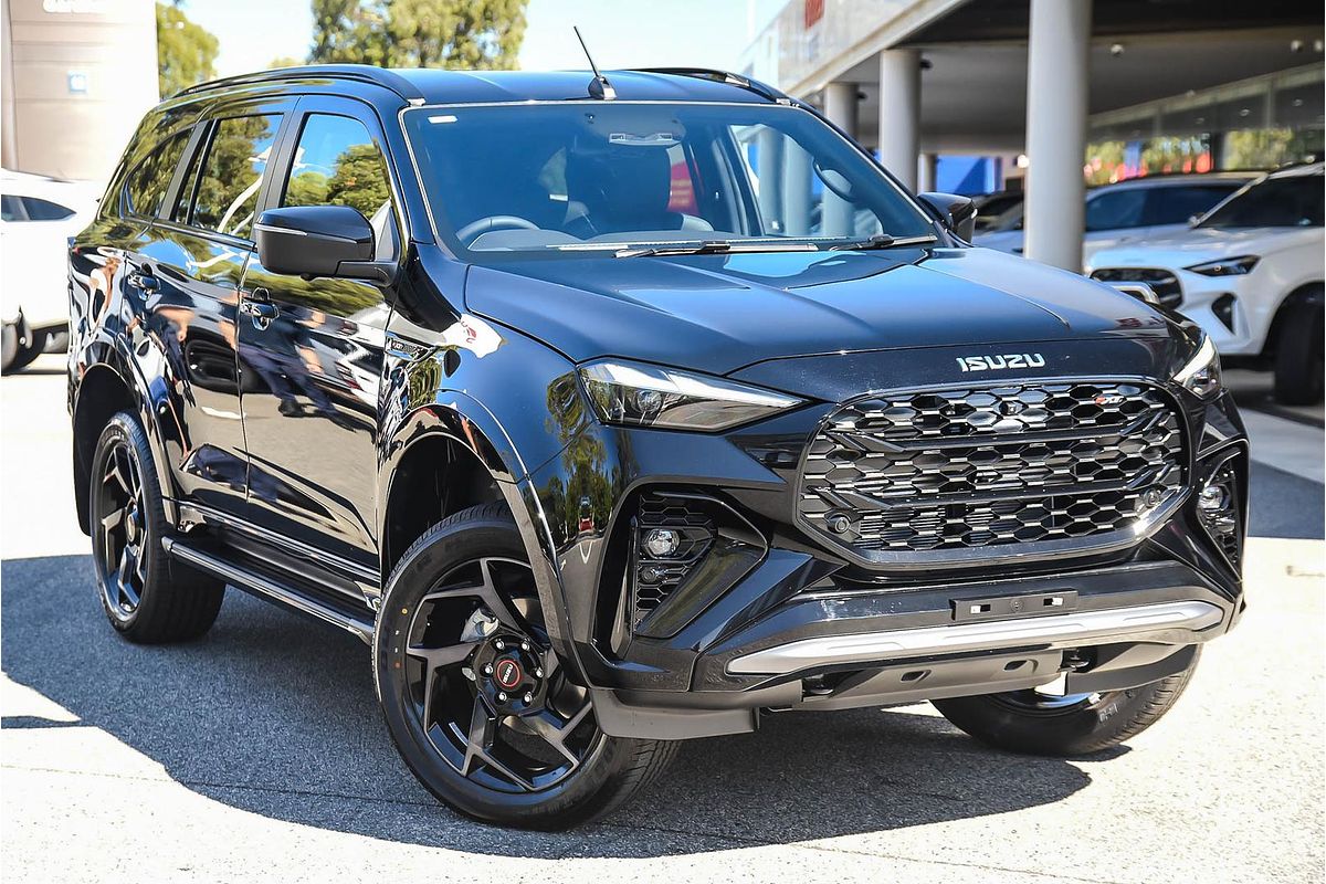 2025 Isuzu MU-X X-TERRAIN