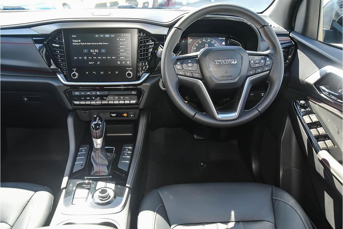 2025 Isuzu MU-X X-TERRAIN