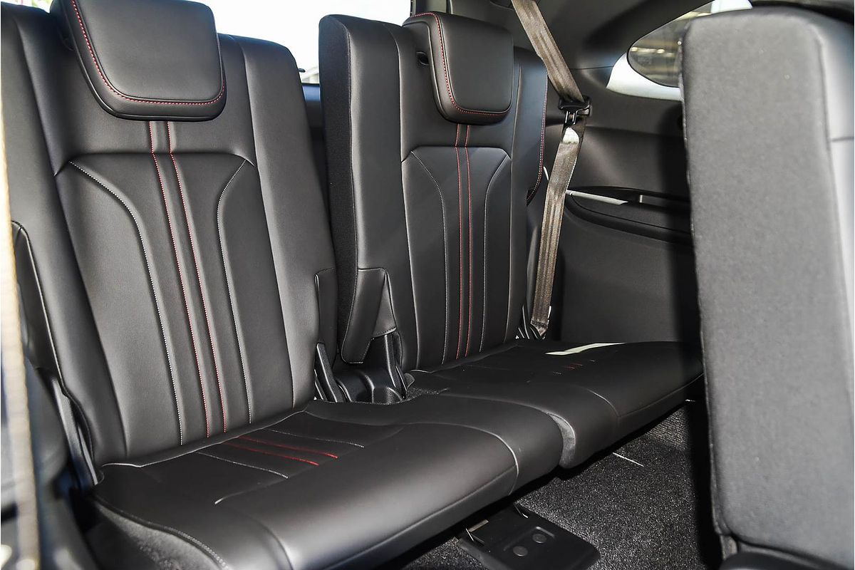 2025 Isuzu MU-X X-TERRAIN