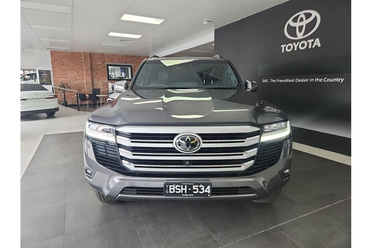 2021 Toyota Landcruiser Sahara FJA300R