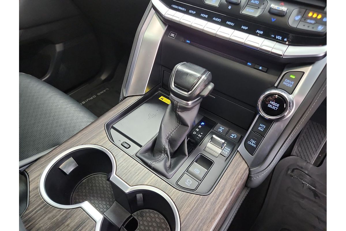 2021 Toyota Landcruiser Sahara FJA300R