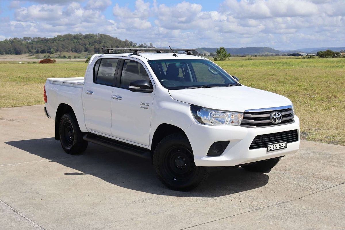 2016 Toyota Hilux SR GUN126R 4X4