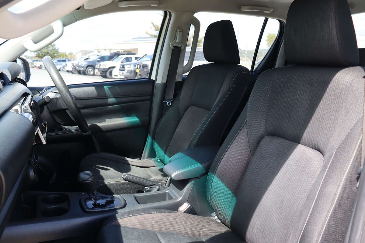 2016 Toyota Hilux SR GUN126R 4X4