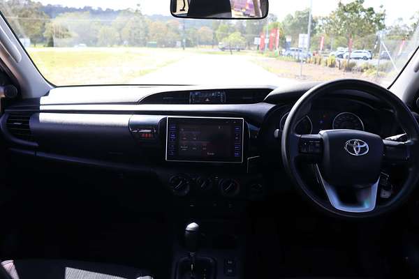 2016 Toyota Hilux SR GUN126R 4X4
