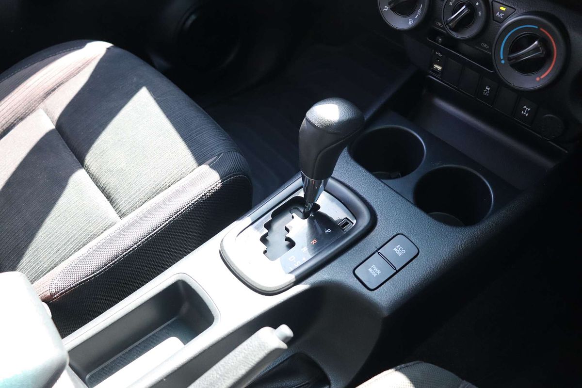 2016 Toyota Hilux SR GUN126R 4X4