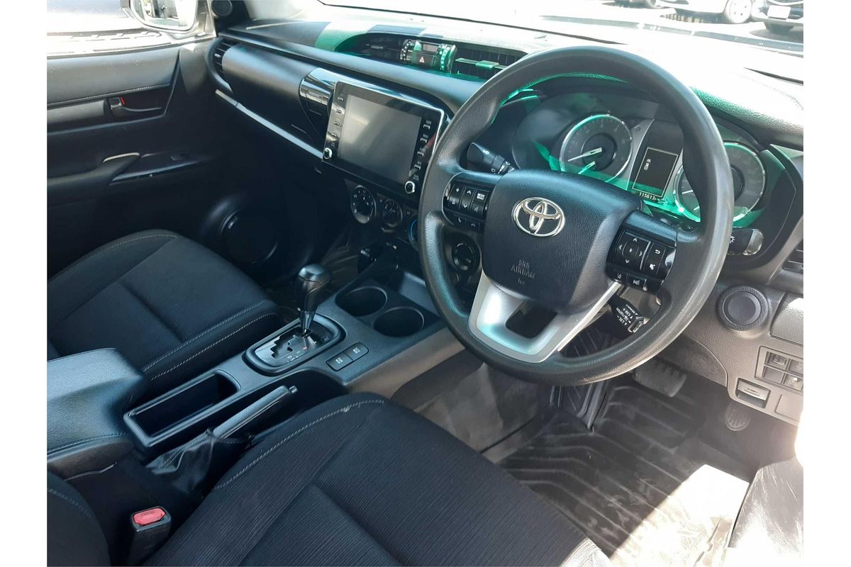 2021 Toyota Hilux SR (4x4) GUN126R FACELIFT 4X4