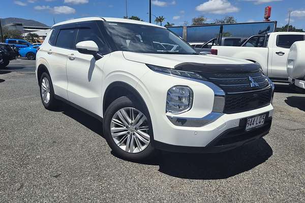 2024 Mitsubishi Outlander ES ZM