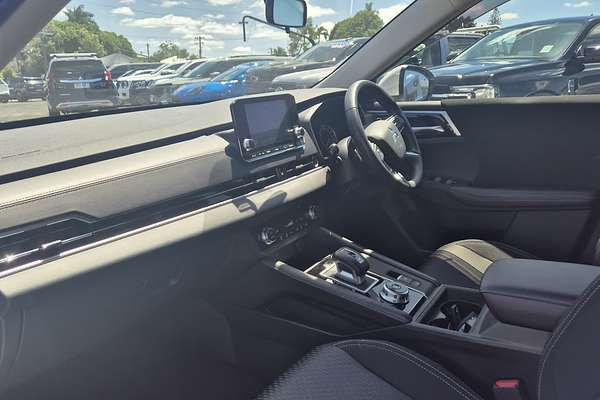 2024 Mitsubishi Outlander ES ZM