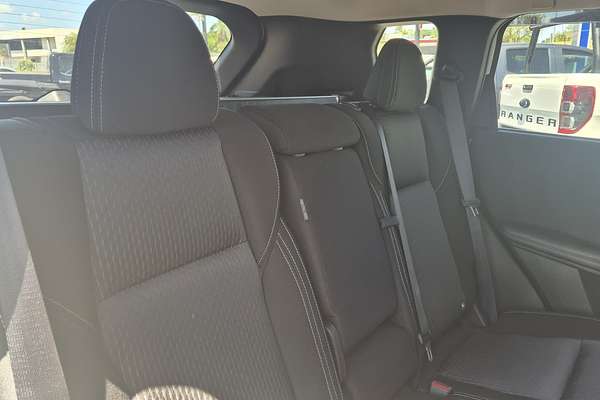 2024 Mitsubishi Outlander ES ZM