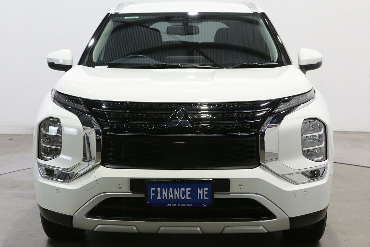 2024 Mitsubishi Outlander LS ZM