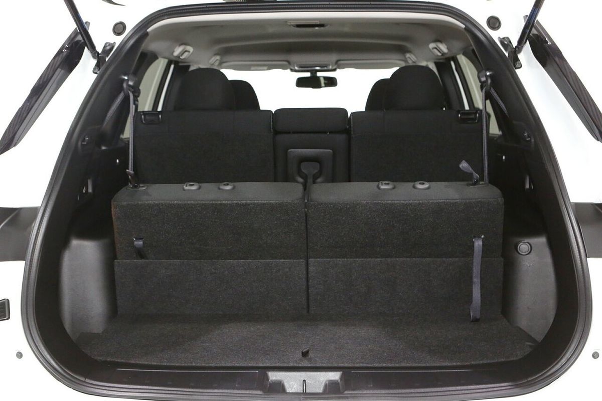 2024 Mitsubishi Outlander LS ZM