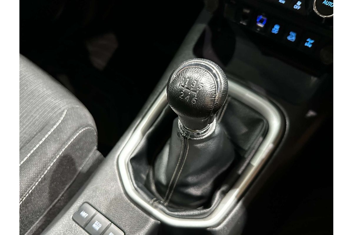 2019 Toyota Hilux SR5 GUN126R 4X4