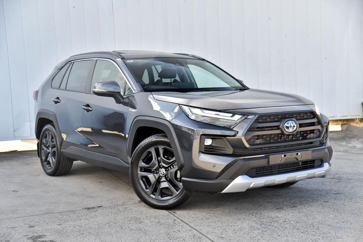 2024 Toyota RAV4 Edge AXAH54R