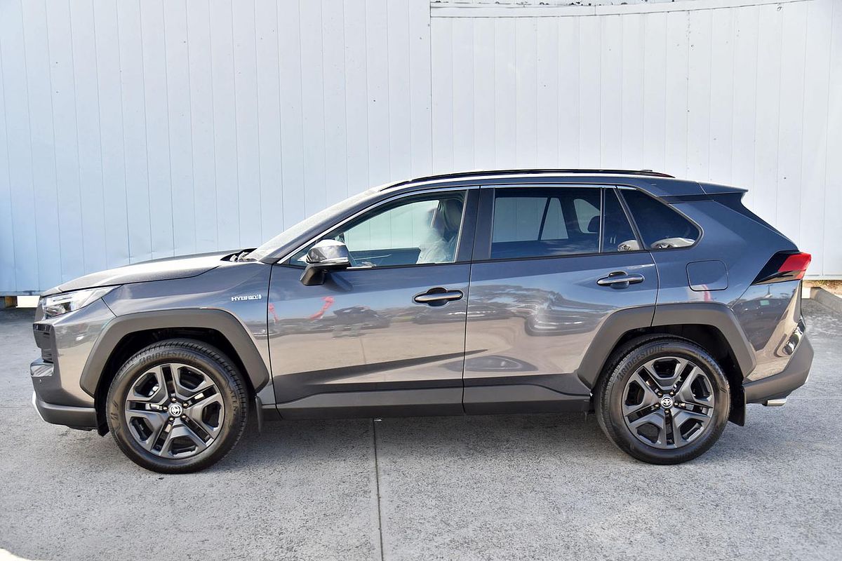 2024 Toyota RAV4 Edge AXAH54R