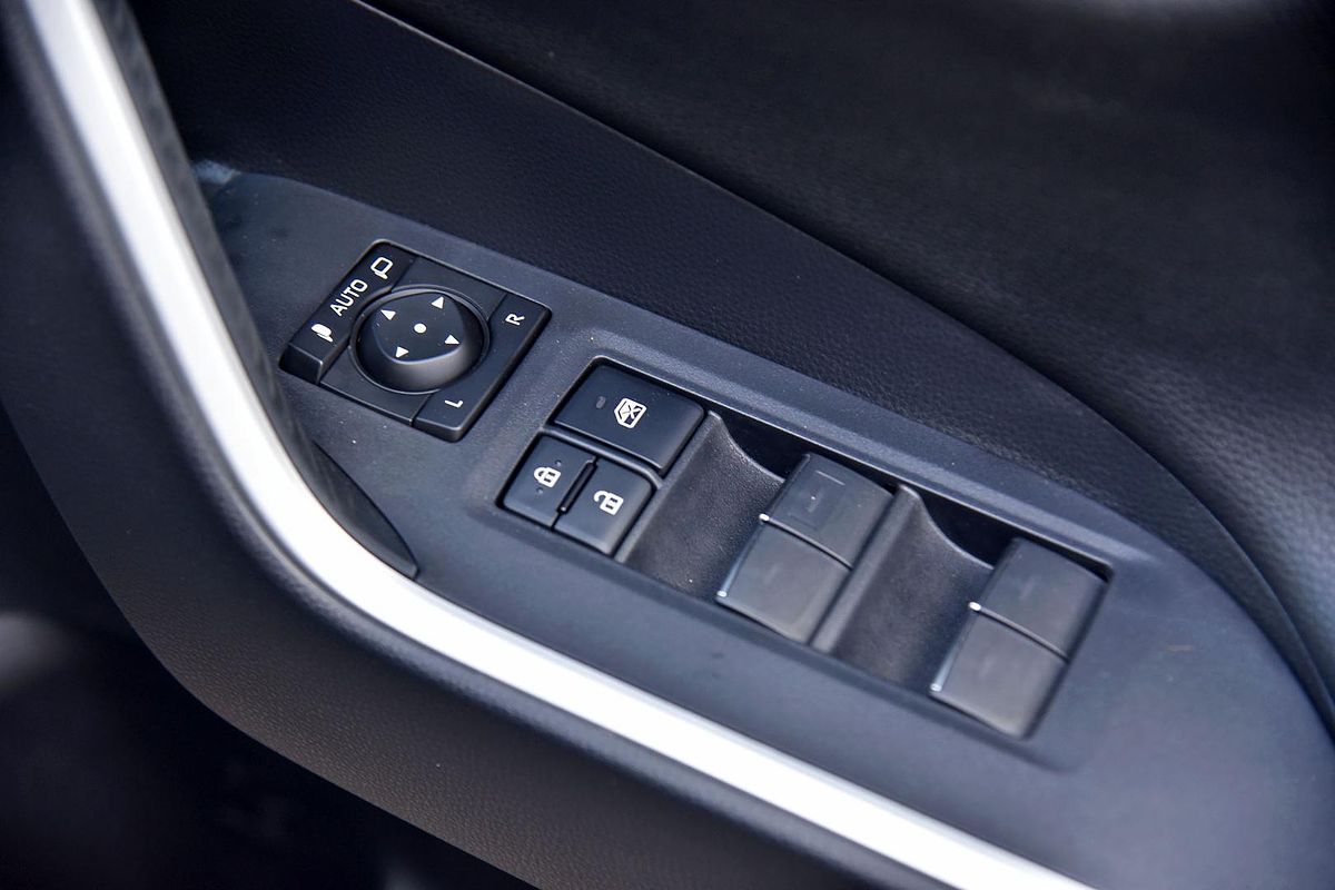 2024 Toyota RAV4 Edge AXAH54R