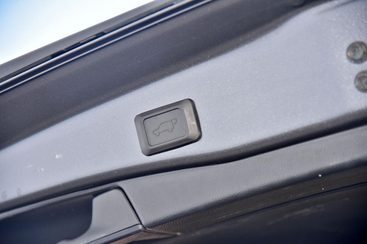 2024 Toyota RAV4 Edge AXAH54R