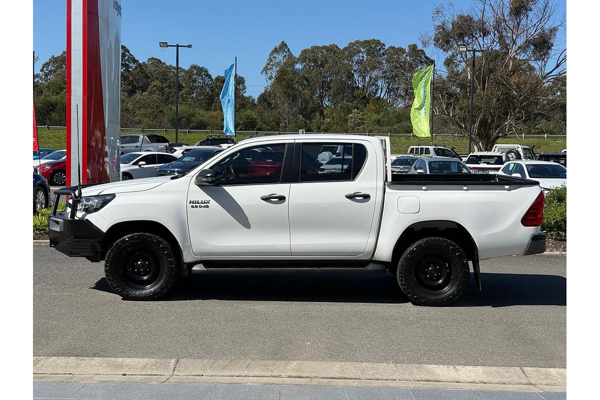 2021 Toyota Hilux SR GUN126R 4X4