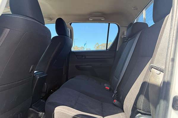 2021 Toyota Hilux SR GUN126R 4X4