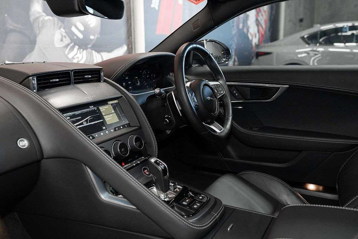 2020 Jaguar F-TYPE R-Dynamic X152