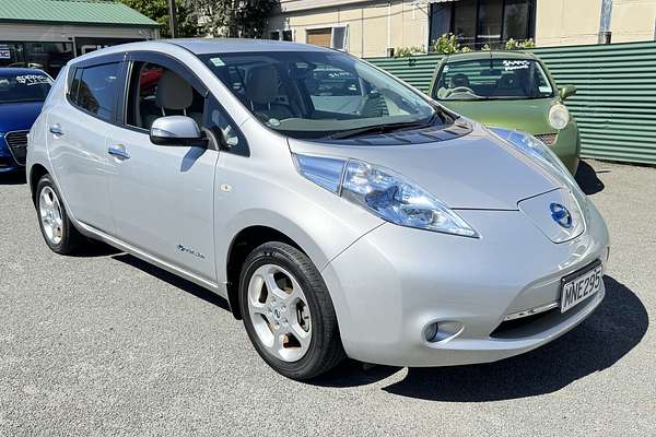 2012 Nissan LEAF ELECTRIC