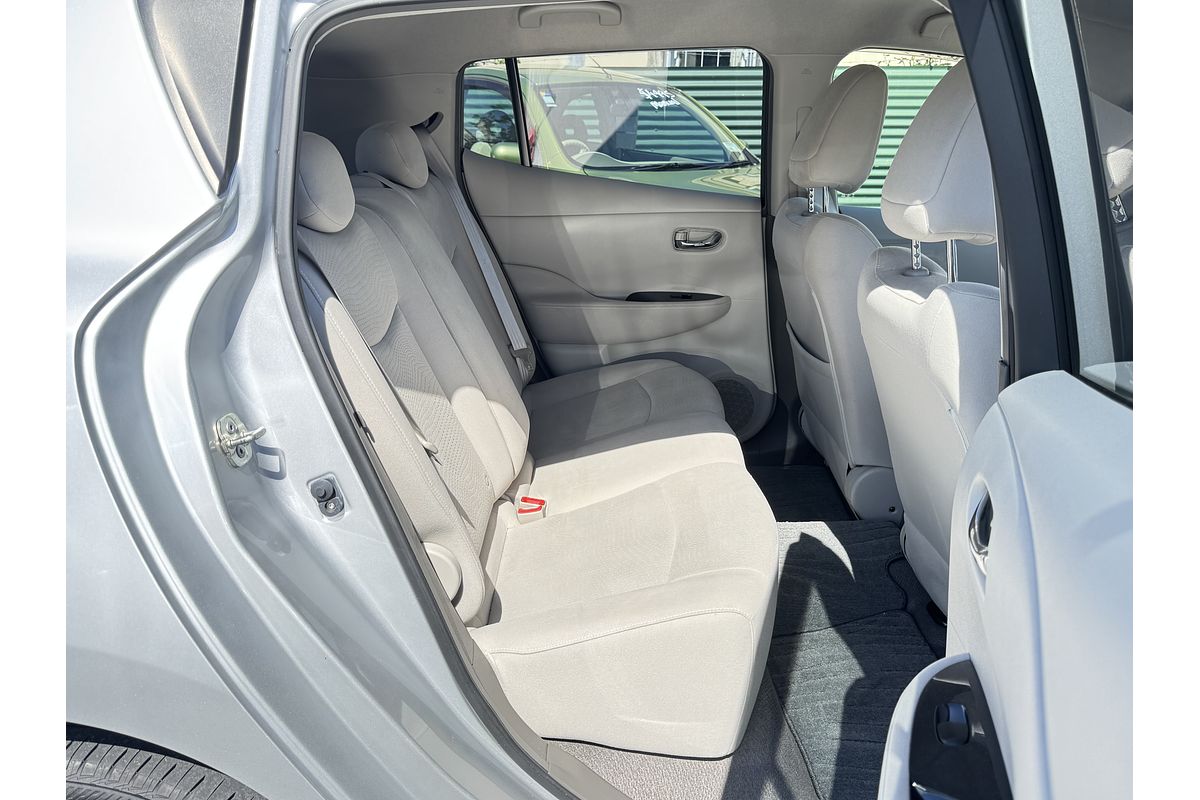2012 Nissan LEAF ELECTRIC