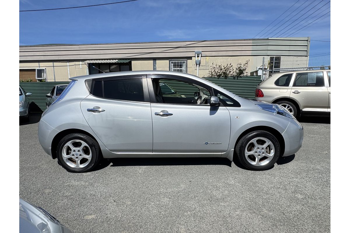 2012 Nissan LEAF ELECTRIC