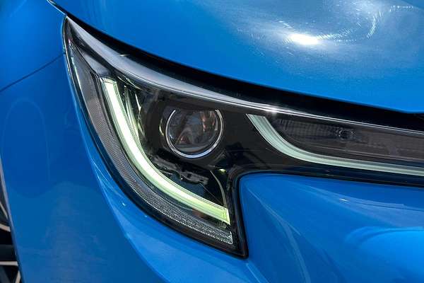 2019 Toyota Corolla ZR Hybrid ZWE211R