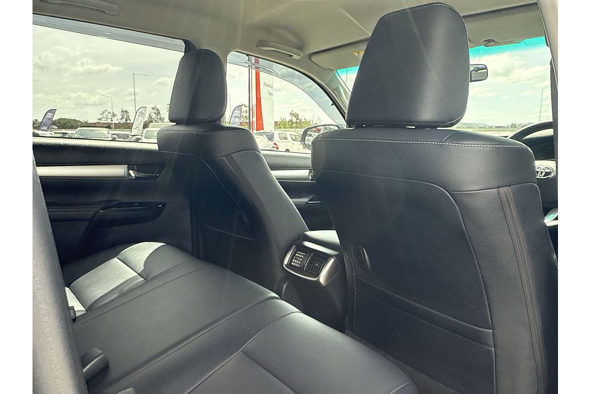 2023 Toyota Hilux SR5 GUN126R 4X4