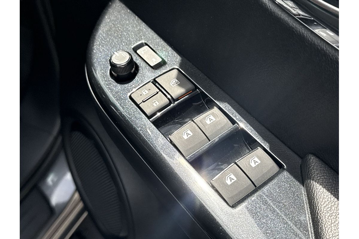 2023 Toyota Hilux SR5 GUN126R 4X4