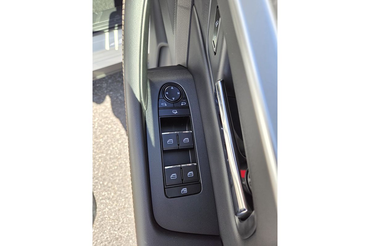 2024 Mazda CX-80 P50e Touring KL