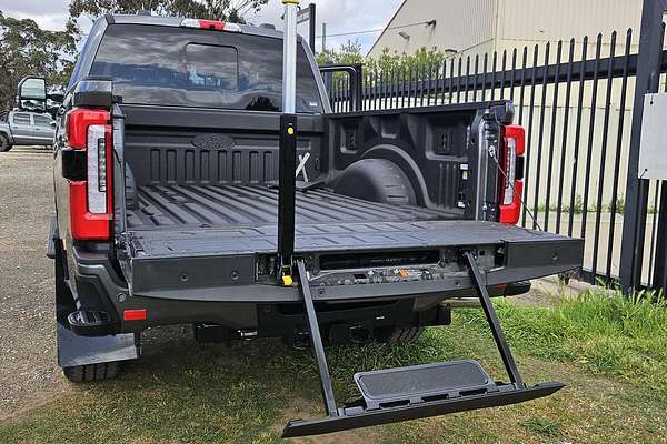 2024 Ford F350 Platinum Tremor 4X4