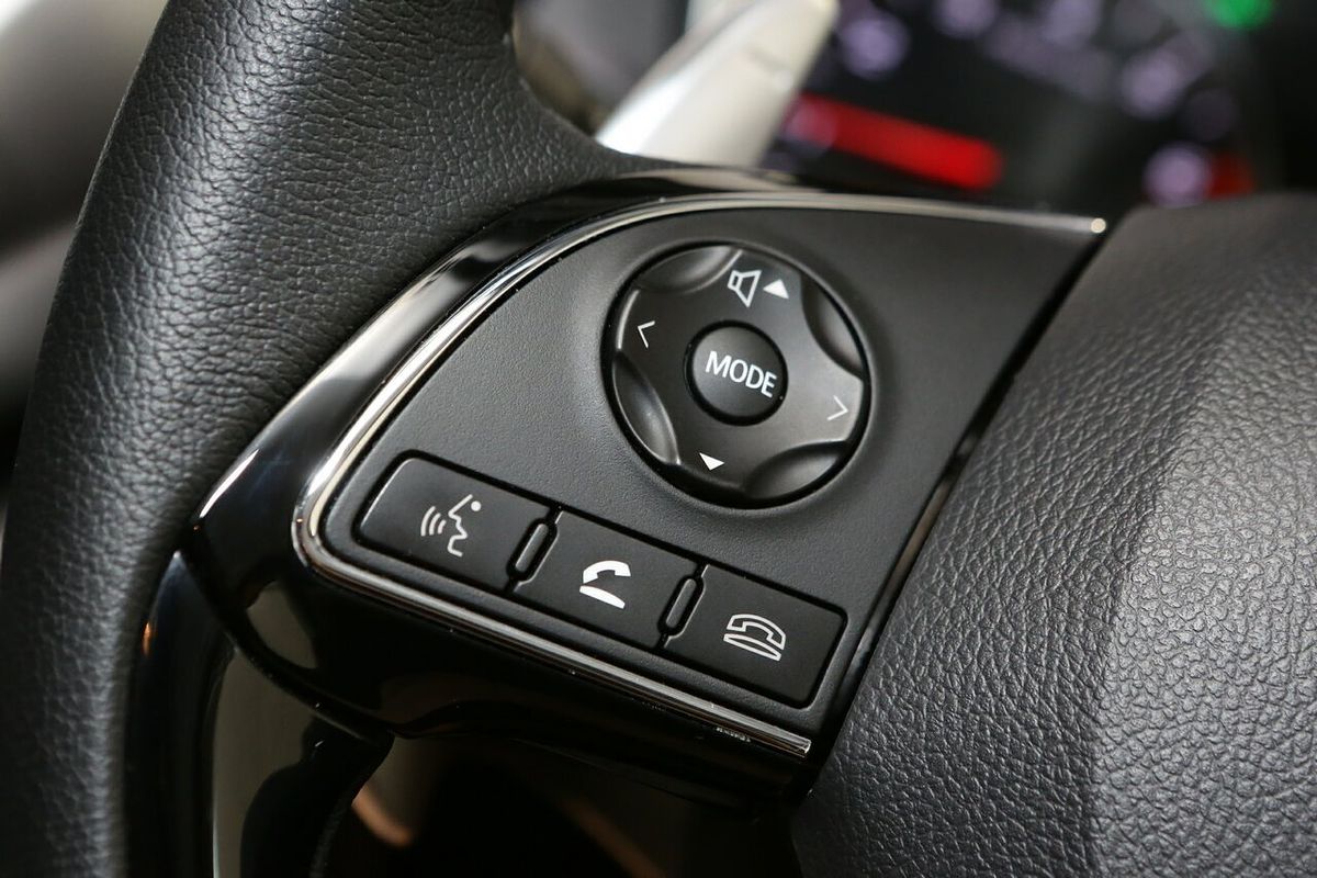 2024 Mitsubishi Eclipse Cross LS YB