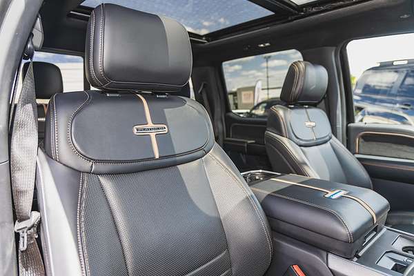 2022 Ford F-150 Platinum 4X4